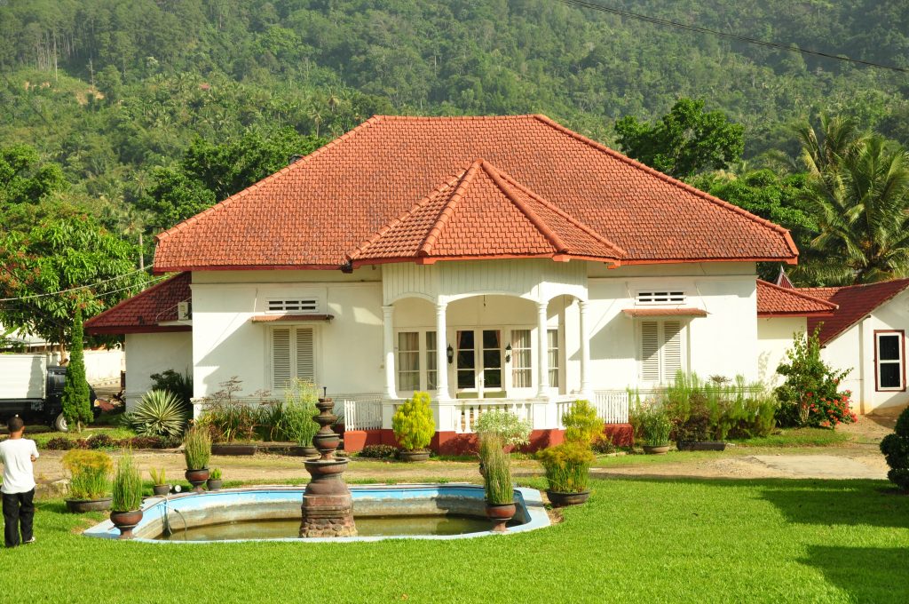 rumah model kolonial belanda modern