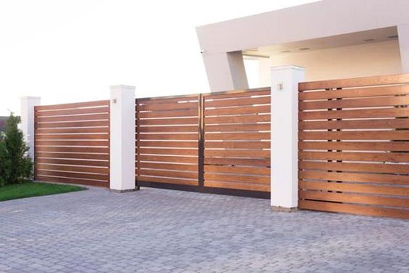 pagar minimalis kayu desain inspirasi ruparupa dekorasi percantik